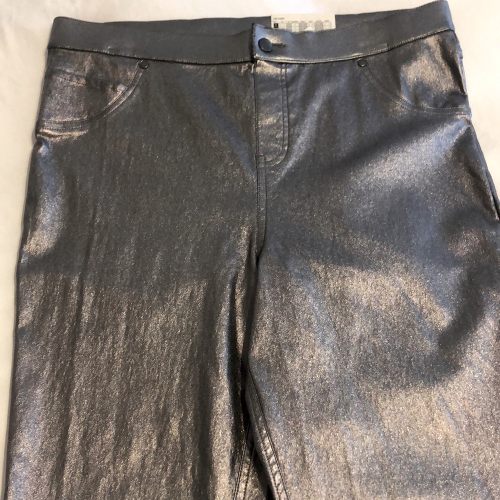 NWT HUE Iridescent Denim Leggings Size L